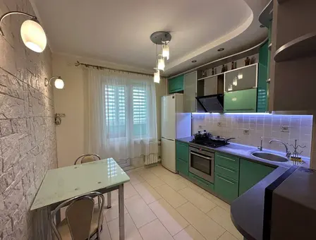 Двухкомнатная квартира на сутки в Речица, Молодёжная ул. 3Б