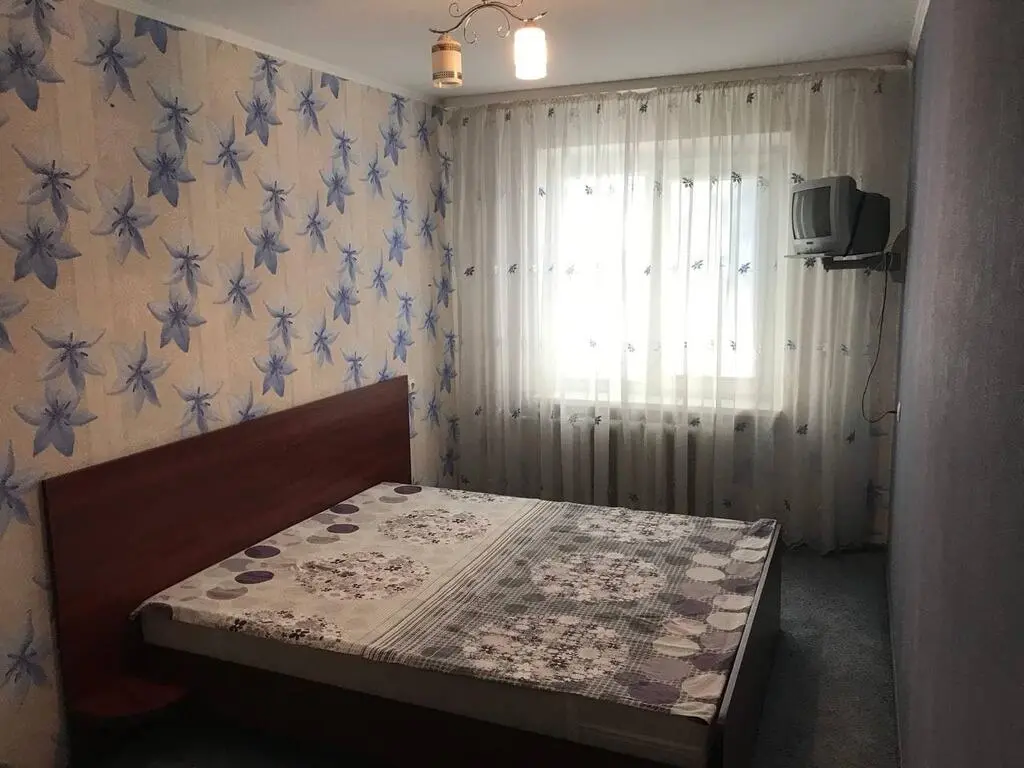 Двухкомнатная квартира на сутки в Речица, ул. 5-й микрорайон 3