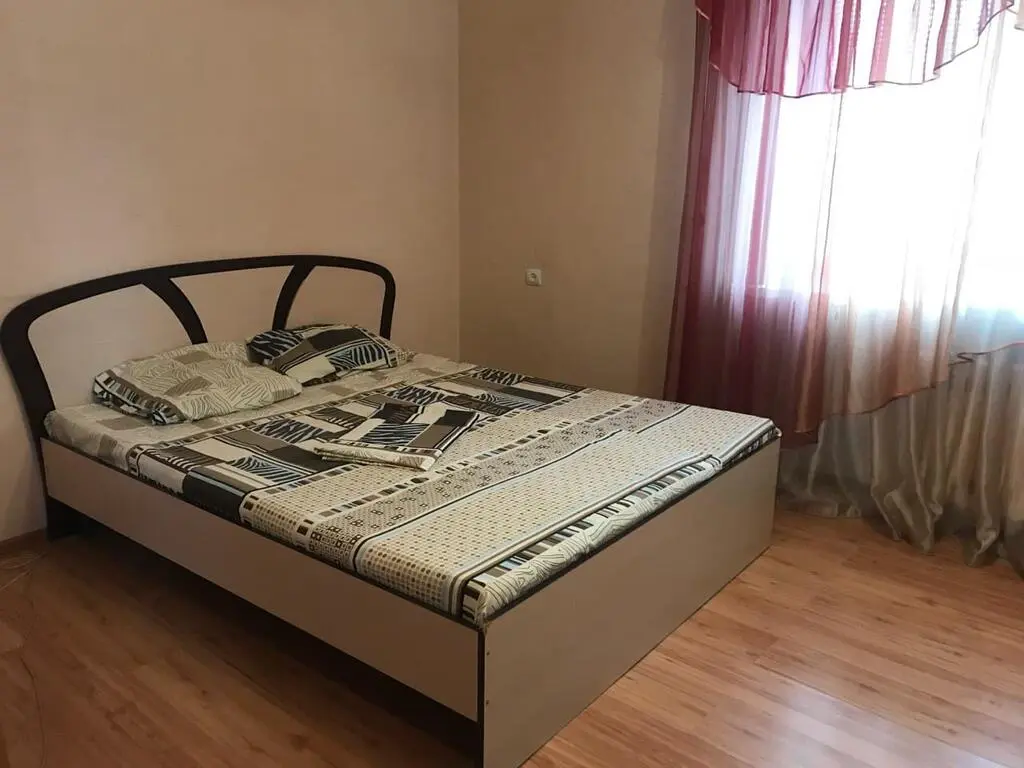 Однокомнатная квартира на сутки в Речица, ул. Советская 111